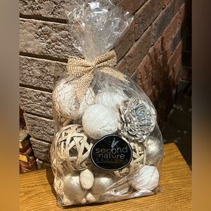 Wick Decorative Balls Spheres NWT